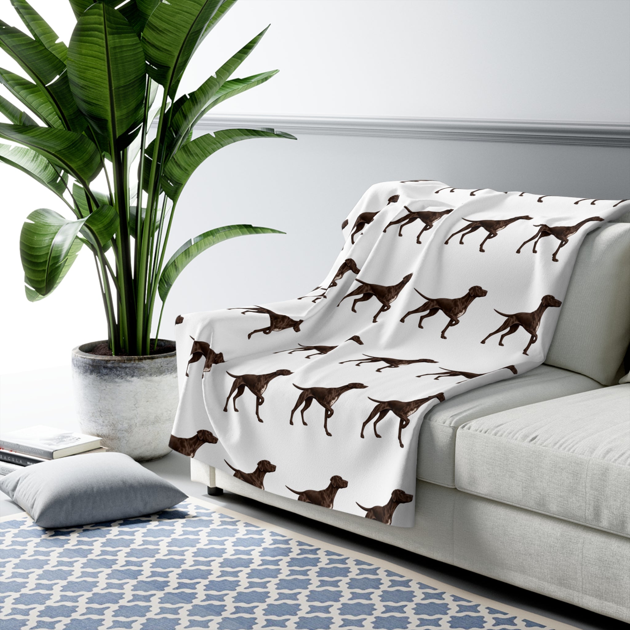 Braque Francais Pattern Sherpa Blanket — Soft Fleece Dog Throw for Pet Lovers, Cozy Gift